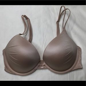 Victoria’s Secret Very Sexy Push Up Bra - 32D